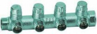 Запорн. коллект. 3/4" (ВР-НР) с 4 отв. 1/2" НР (межосев. 45 мм), плоск.присоед. Запорн. коллект. 3/4" (ВР-НР) с 4 отв. 1/2" НР (межосев. 45 мм), плоск.присоед.
